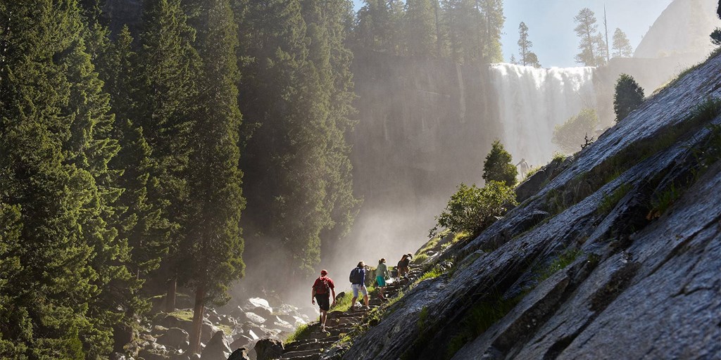 Yosemite Mountaineering School Guided Hikes